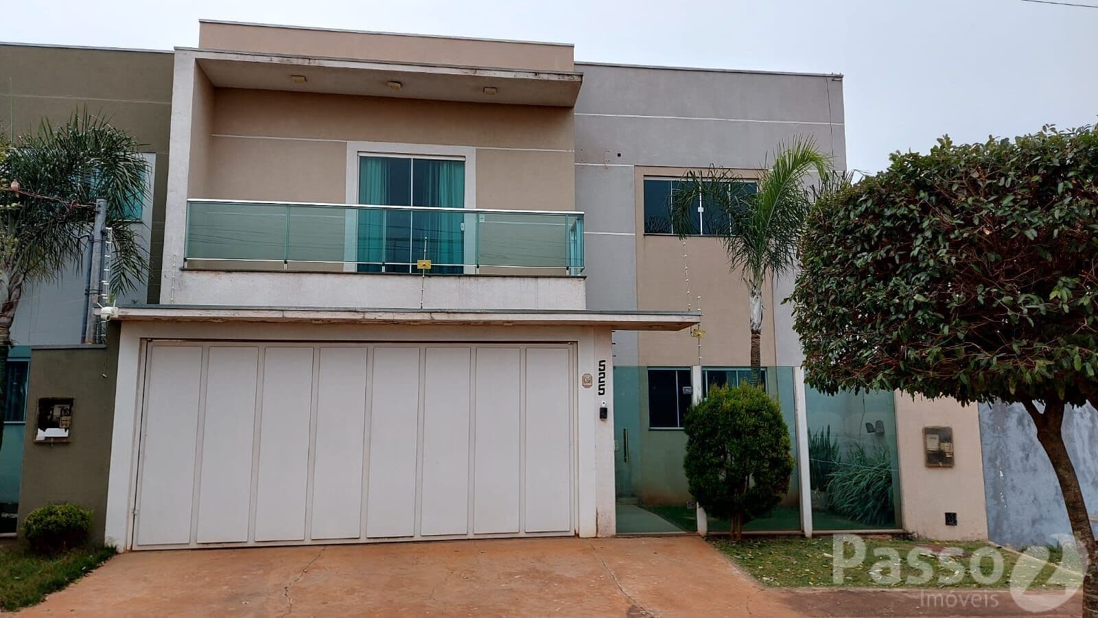 VENDE-SE - Sobrado no Santa Fé / Dourados-MS