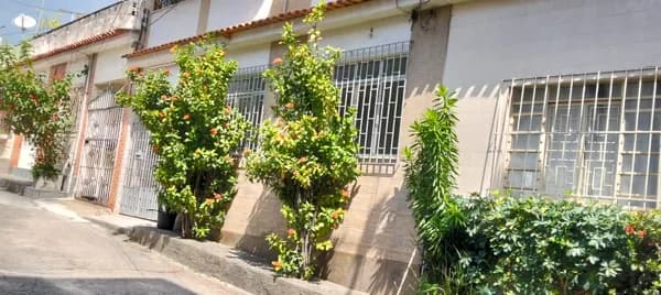 Casa Duplex junto à academia Tupã