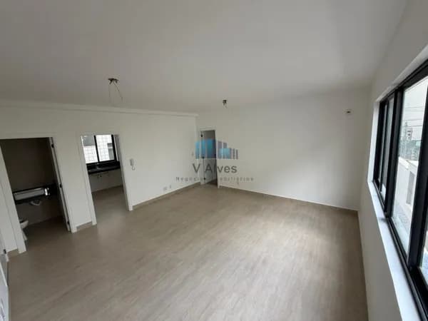 Apartamento com 90m², 3 quartos sendo 01 suíte, 2 vagas. À venda, no bairro Cidade Nova!