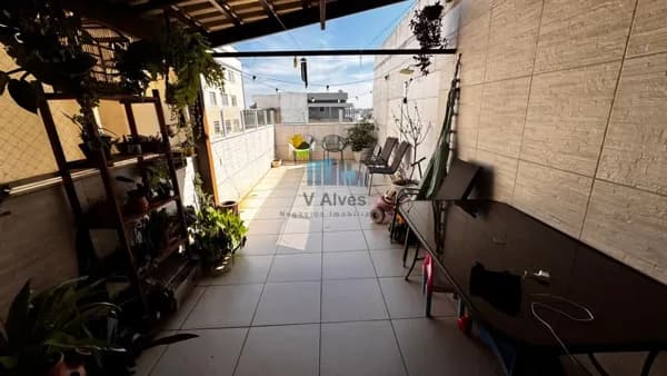 Cobertura com 4 quartos, 2 vagas. À venda, no bairro Fernão Dias!