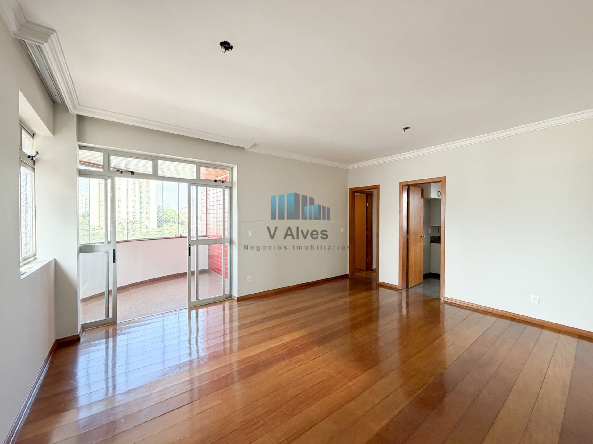 Apartamento 3 quartos com suíte, varanda, elevador. À venda no Bairro Palmares – Belo Horizonte
