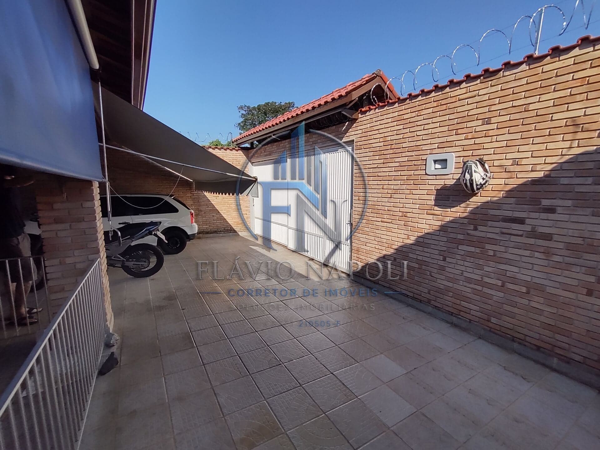 Casa em Jardim Rony, Guaratinguetá/SP