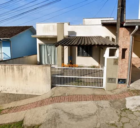 Casa em Brusque - São Pedro