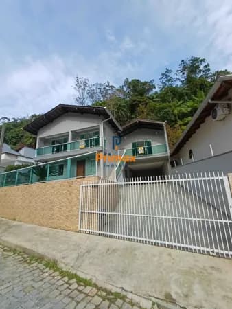 Casa em Brusque - Azambuja