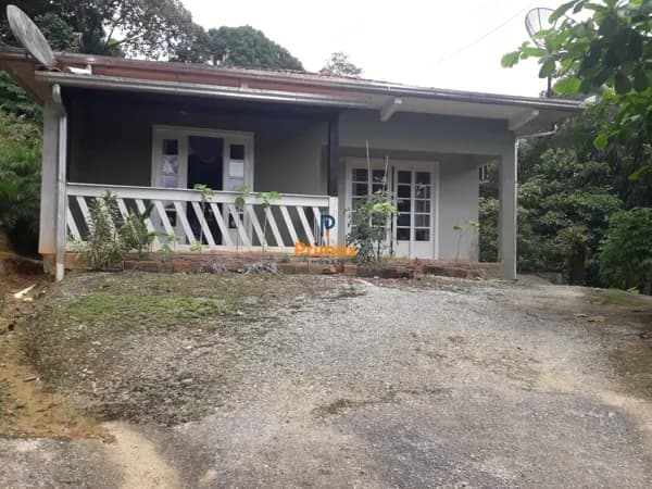 🏡 CASA À VENDA – CONFORTO, ESPAÇO E LAZER PARA SUA FAMÍLIA!