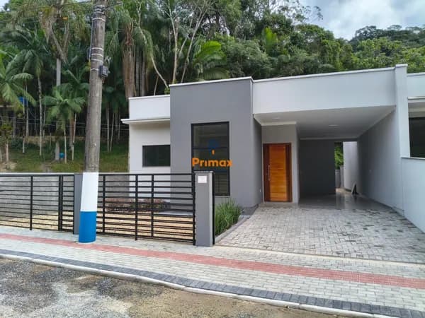 Casa em Guabirura - proximo ao parque