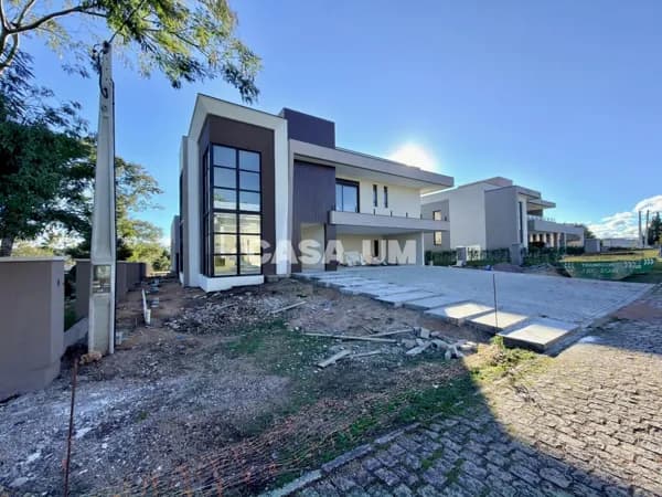 Casa em São José dos Pinhais - Campo Largo da Roseira