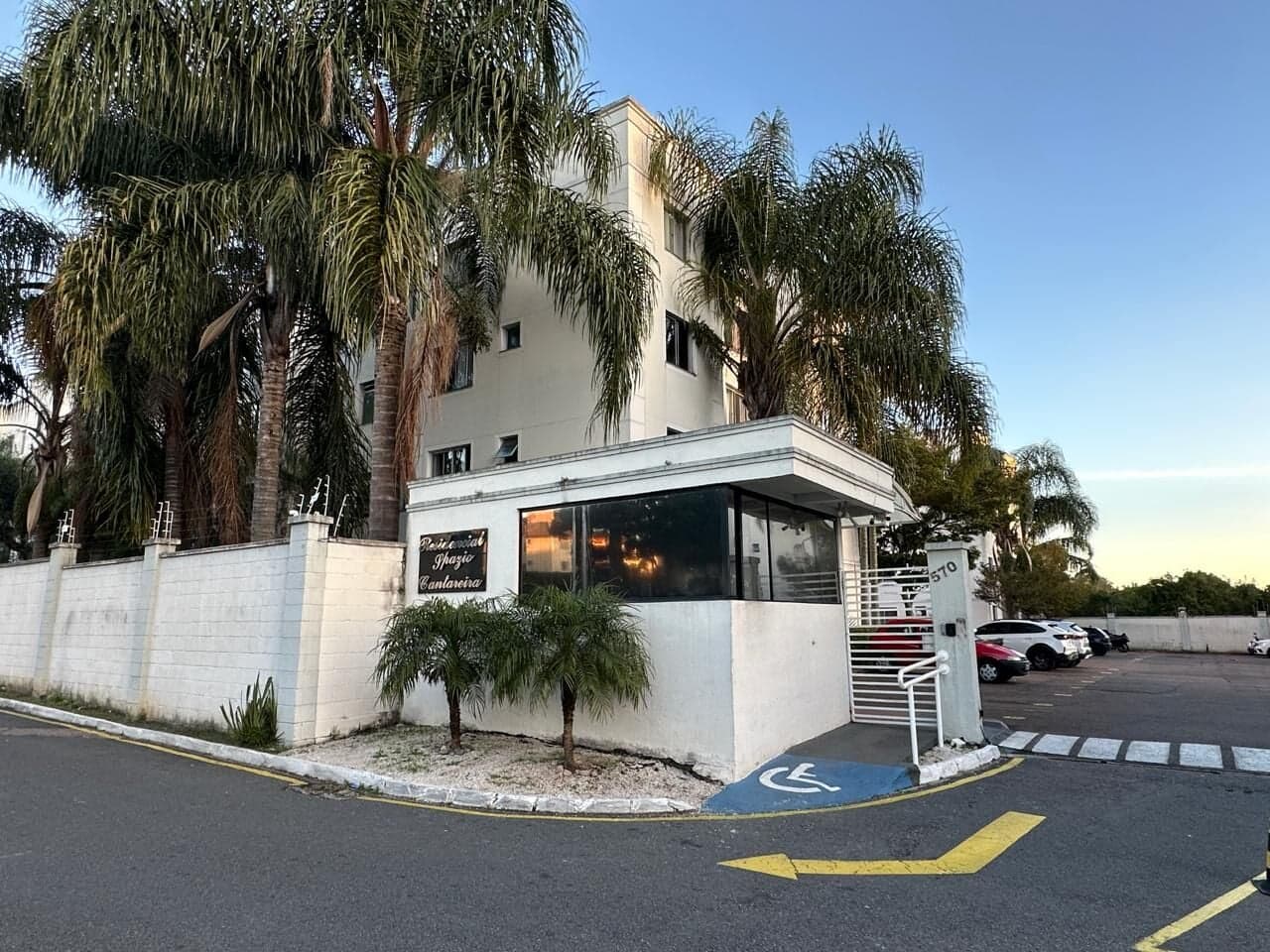 Apartamento em São José dos Pinhais - Afonso Pena