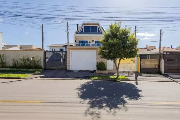 Sobrado em São José dos Pinhais - Ouro Fino