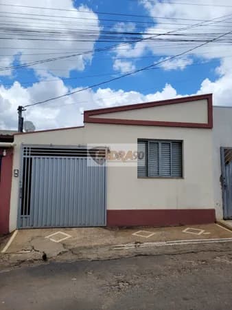 Casa em Piumhi - Centro