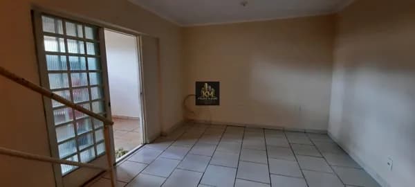 Casa Padrão - R$280.000,00