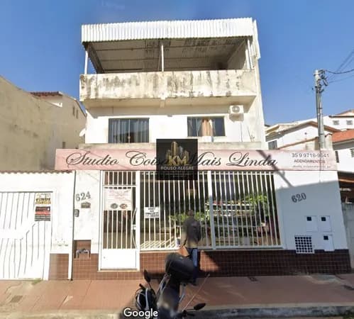 Casa à venda no bairro Centro em Pouso Alegre/MG