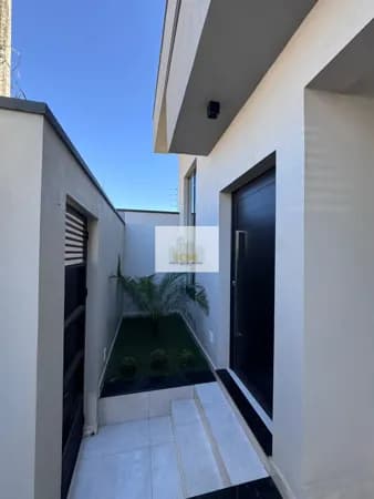 Casa Padrão Parque Real R$730.000,00