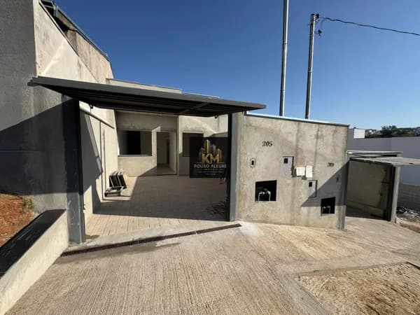 Casa à venda Parque Real - R$ 330.000,00