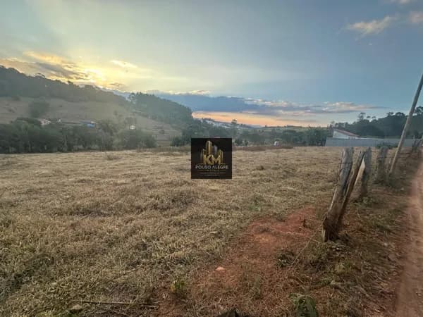 Terreno à venda - R$1.600.000,00