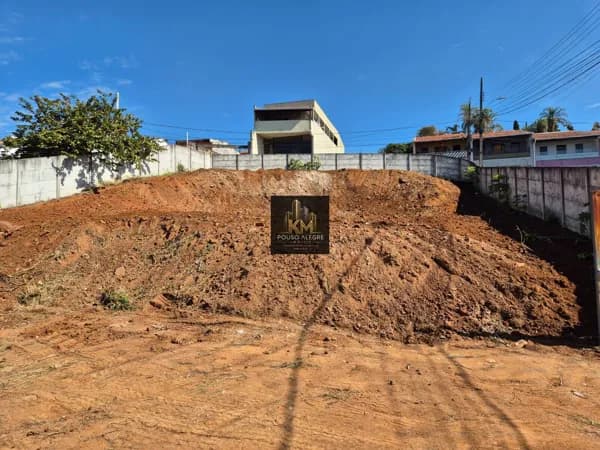 Lote de esquina à venda Jardim Paraiso - R$250.000,00