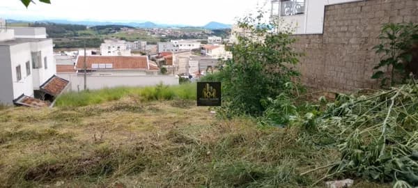 Terreno em Loteamento R$ 240.000,00