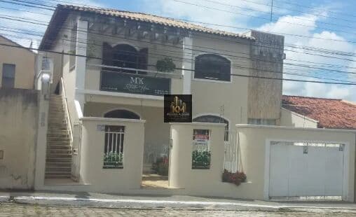Casa Alto Padrão para Locação no Medicina - R$ 20.000,00