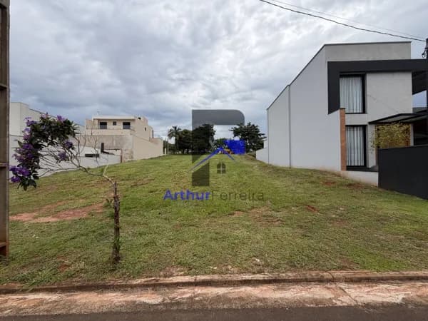 Terreno em Condomínio em Residencial Village Damha Assis, Assis/SP