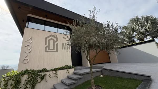 Casa Van Gogh | Exclusividade, sofisticação e vista definitiva para a Pedra Branca