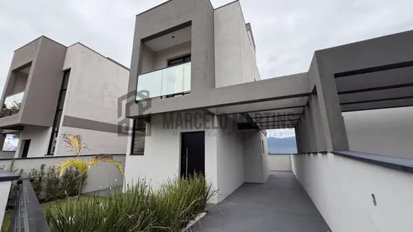 Casa Unifamiliar à Venda no Alto Aririú – Palhoça/SC | 2 Suítes e Acabamento Premium