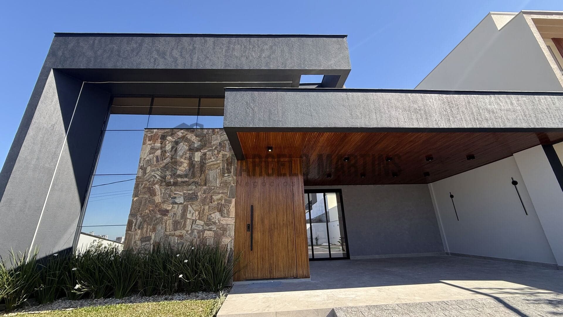 Casa de Alto Padrão com Piscina à venda no Green Village | Palhoça/SC