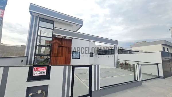 Casa com Piscina à Venda no Loteamento Villa Toscana – Nova Palhoça | Palhoça/SC