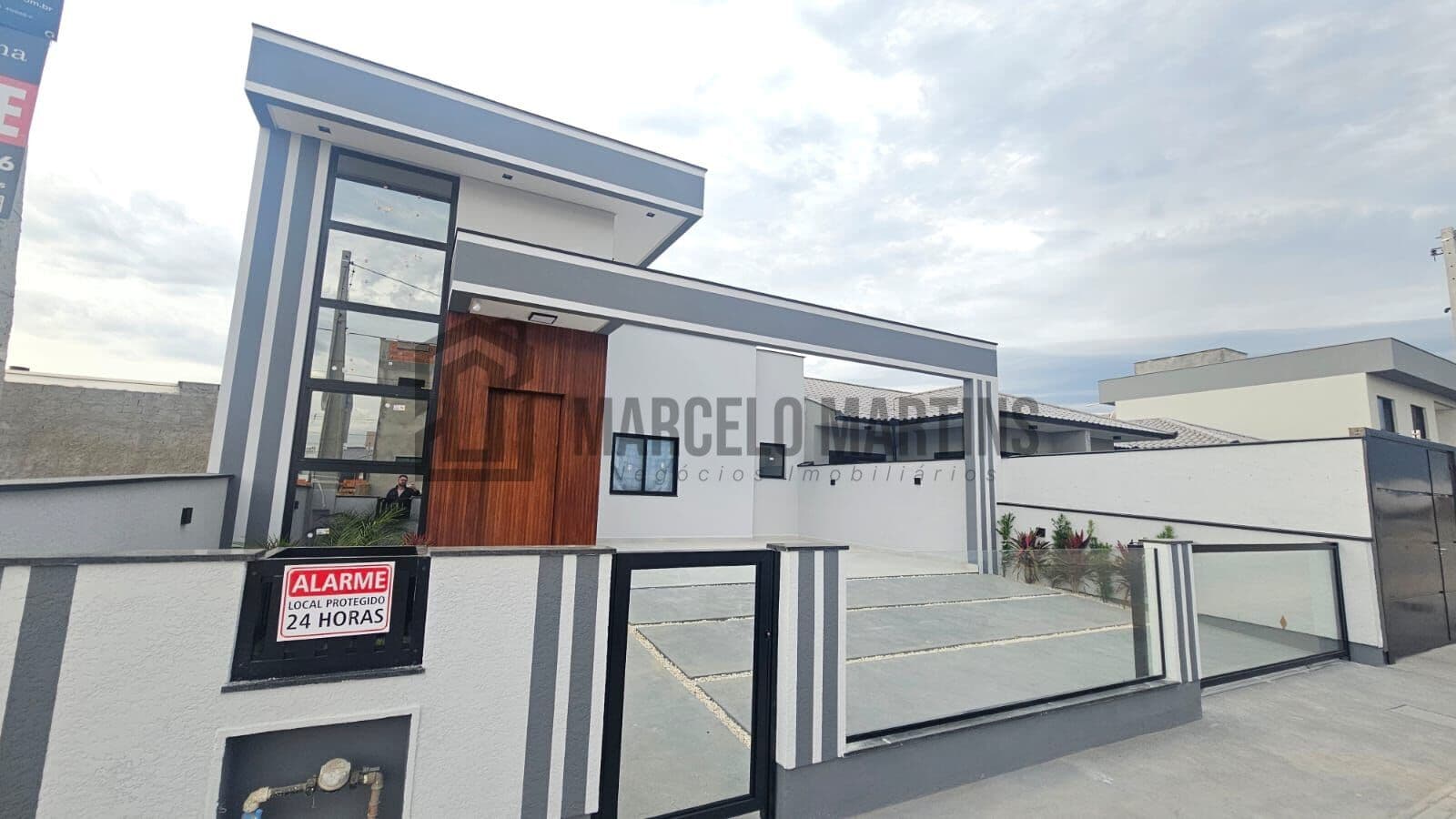 Casa com Piscina à Venda no Loteamento Villa Toscana – Nova Palhoça | Palhoça/SC