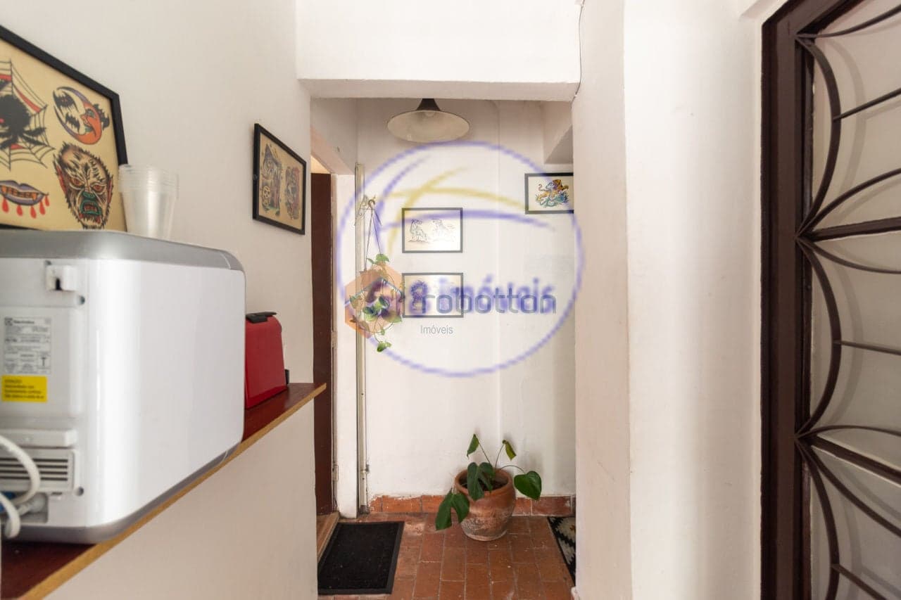 Sala Comercial na Rua Oscar Freire, colado com o metrô Sumaré!