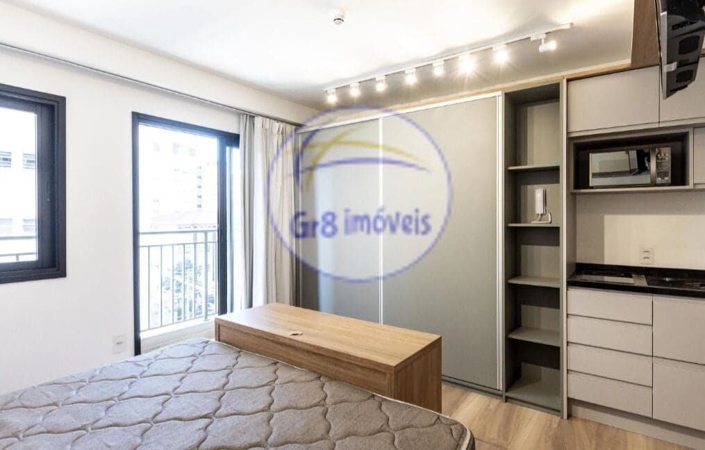 Lindo Studio Mobiliado em frente À PUC SP!