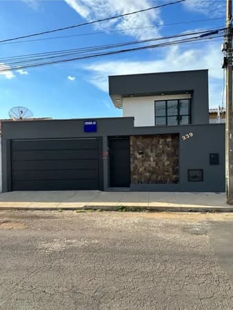 Casa em Lavras - Morada do Sol