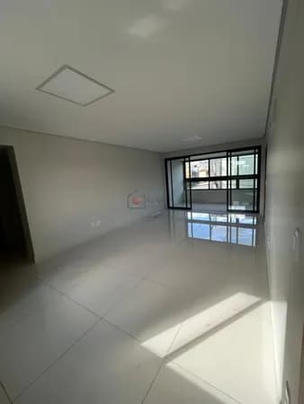 Apartamento em Lavras - Centro