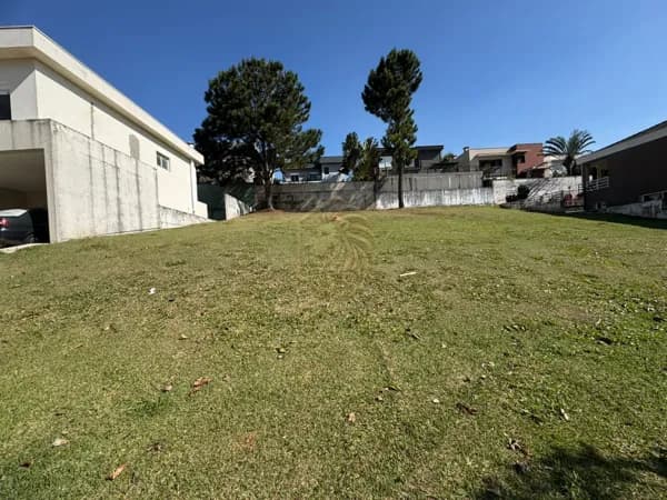 Lote/Terreno em Santana de Parnaíba - Alphaville