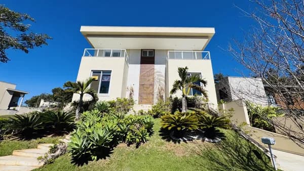 Casa em Santana de Parnaíba - Alphaville