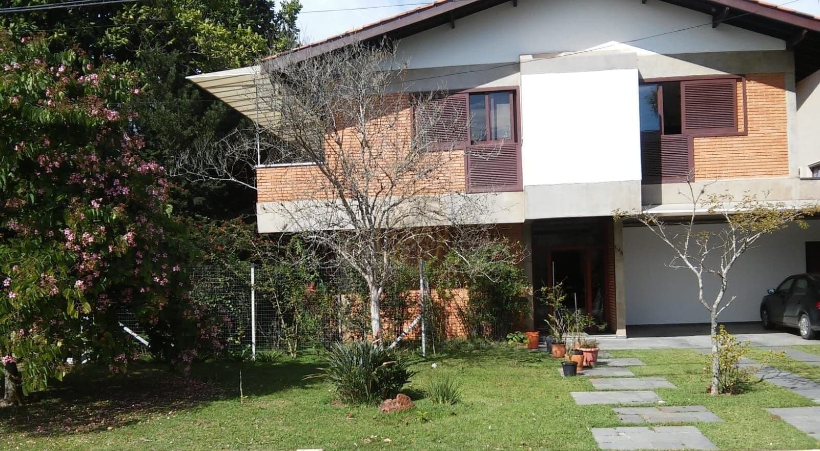 Casa em Santana de Parnaíba - Alphaville