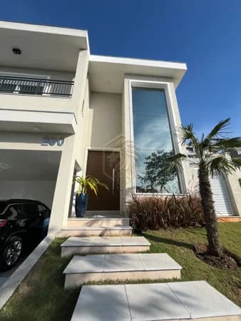 Casa em Santana de Parnaíba - Alphaville