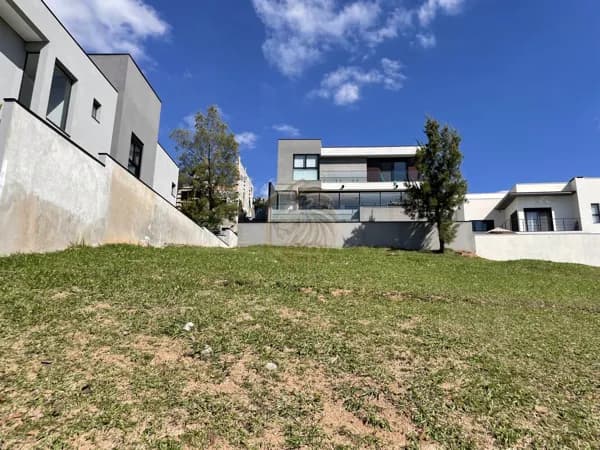 Lote/Terreno em Santana de Parnaíba - Alphaville