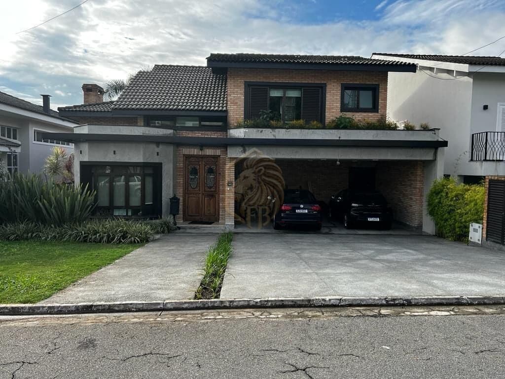 Casa em Santana de Parnaíba - Alphaville
