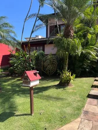 Casa em Santana de Parnaíba - Alphaville