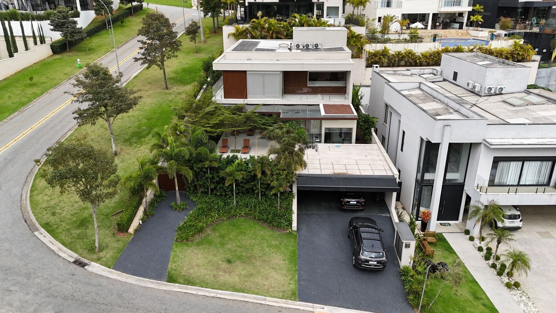 Casa em Santana de Parnaíba - Alphaville