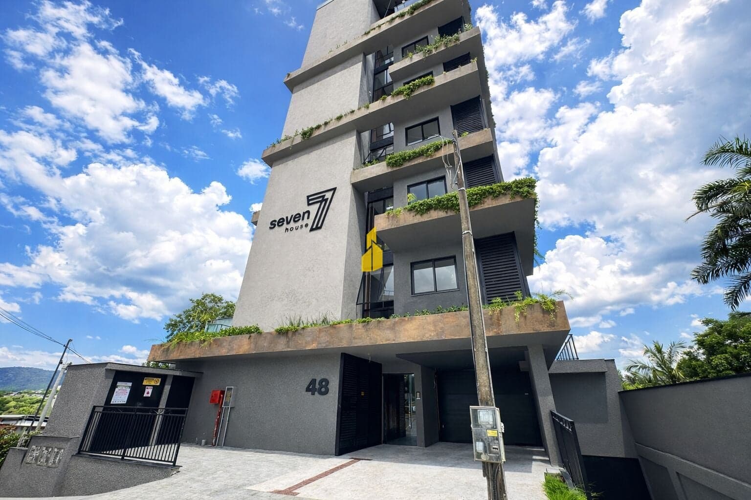 APARTAMENTO NOVO NO CENTRO DA CIDADE DE TIMBÓ/SC