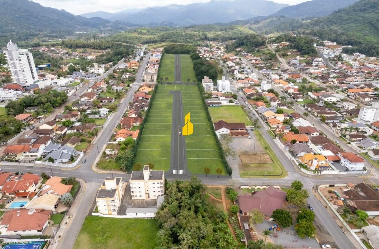 Terrenos á venda em loteamento em Timbó
