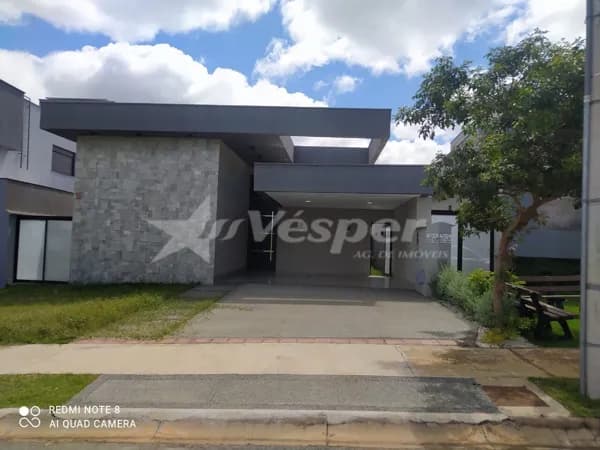 Casa de Condomínio em Aparecida de Goiânia - Parqville Pinheiros