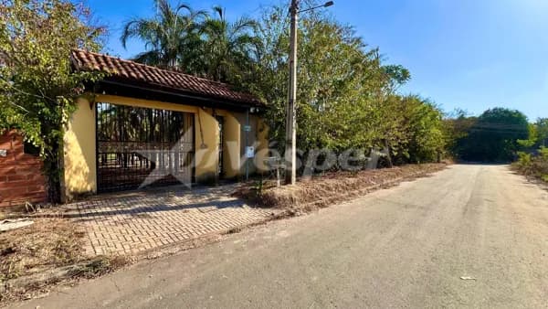 Fazenda/Sítios/Chácaras em Aparecida de Goiânia - Jardim Ipê