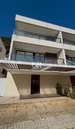 Casa em Santana de Parnaíba - Residencial Onze (Alphaville)
