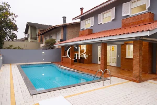Casa de Condomínio em Santana de Parnaíba - Alphaville