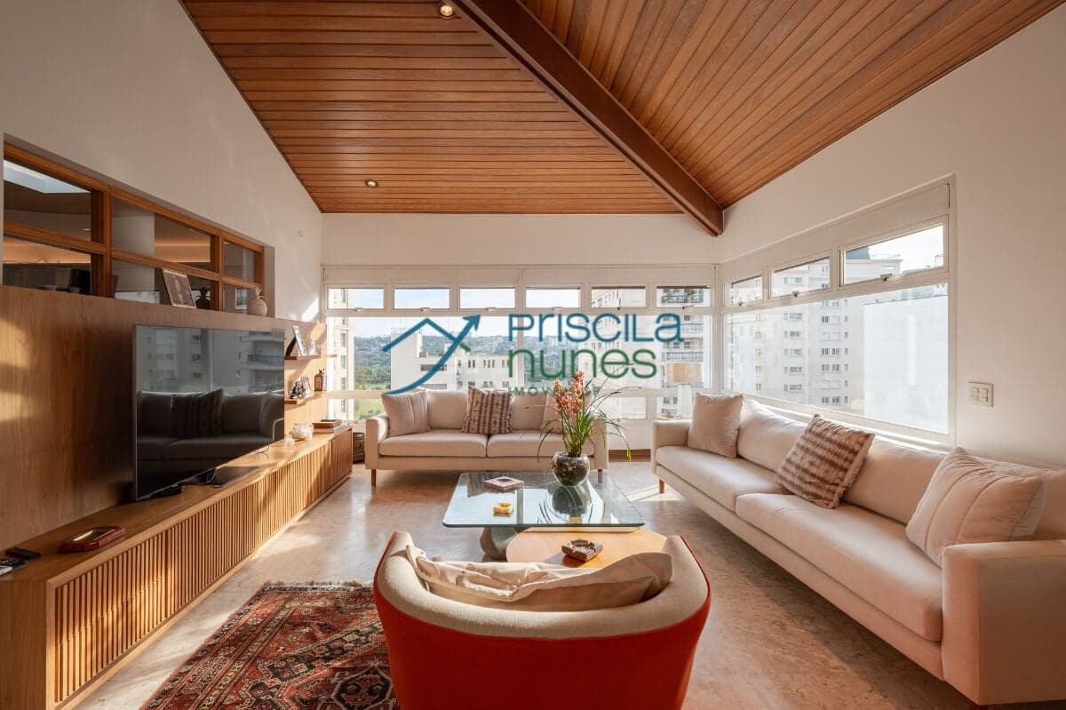 Duplex Itaim Bibi com 3 quartos, sendo 3 suítes, 348m²