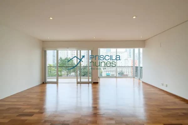 Apartamento Jardins com 2 quartos, sendo 1 suíte, 136m²