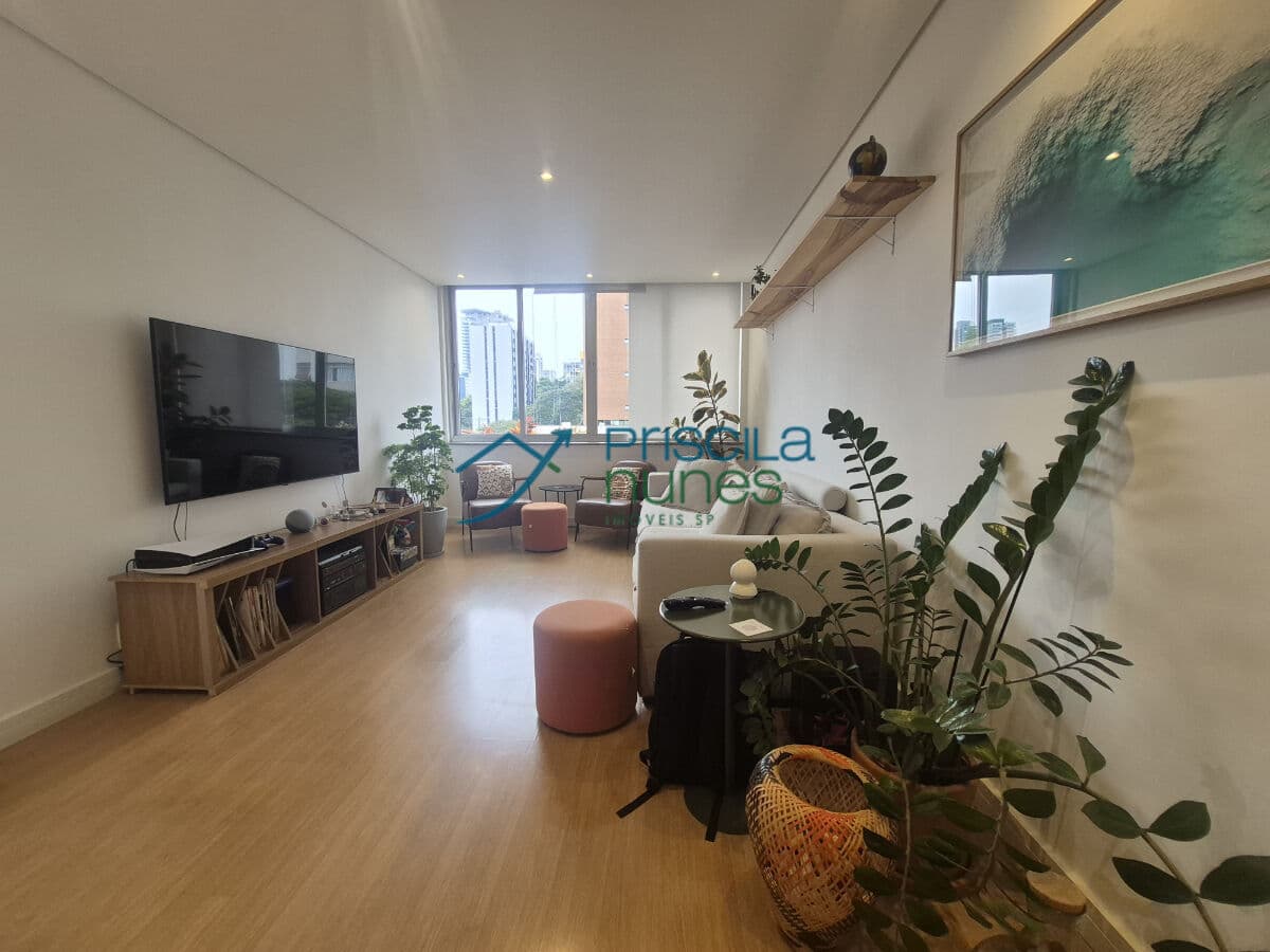 Apartamento Pinheiros com 3 quartos, sendo 1 suíte, 140m²