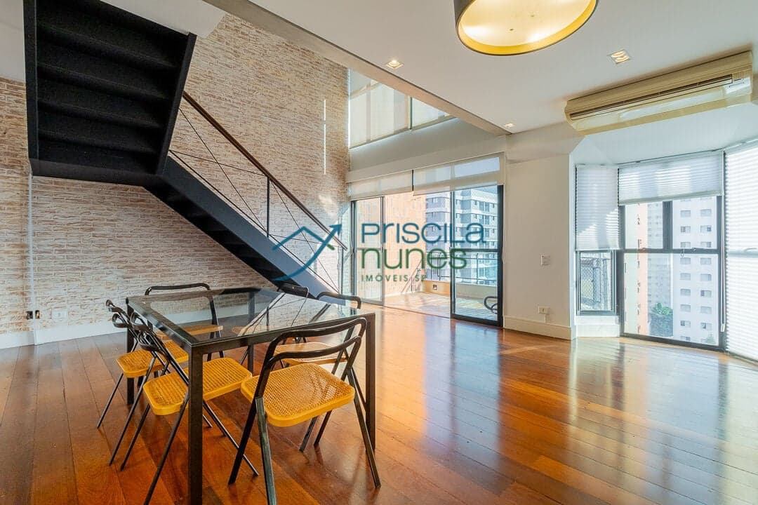 Duplex Pinheiros com 2 quartos, sendo 2 suítes, 132m²